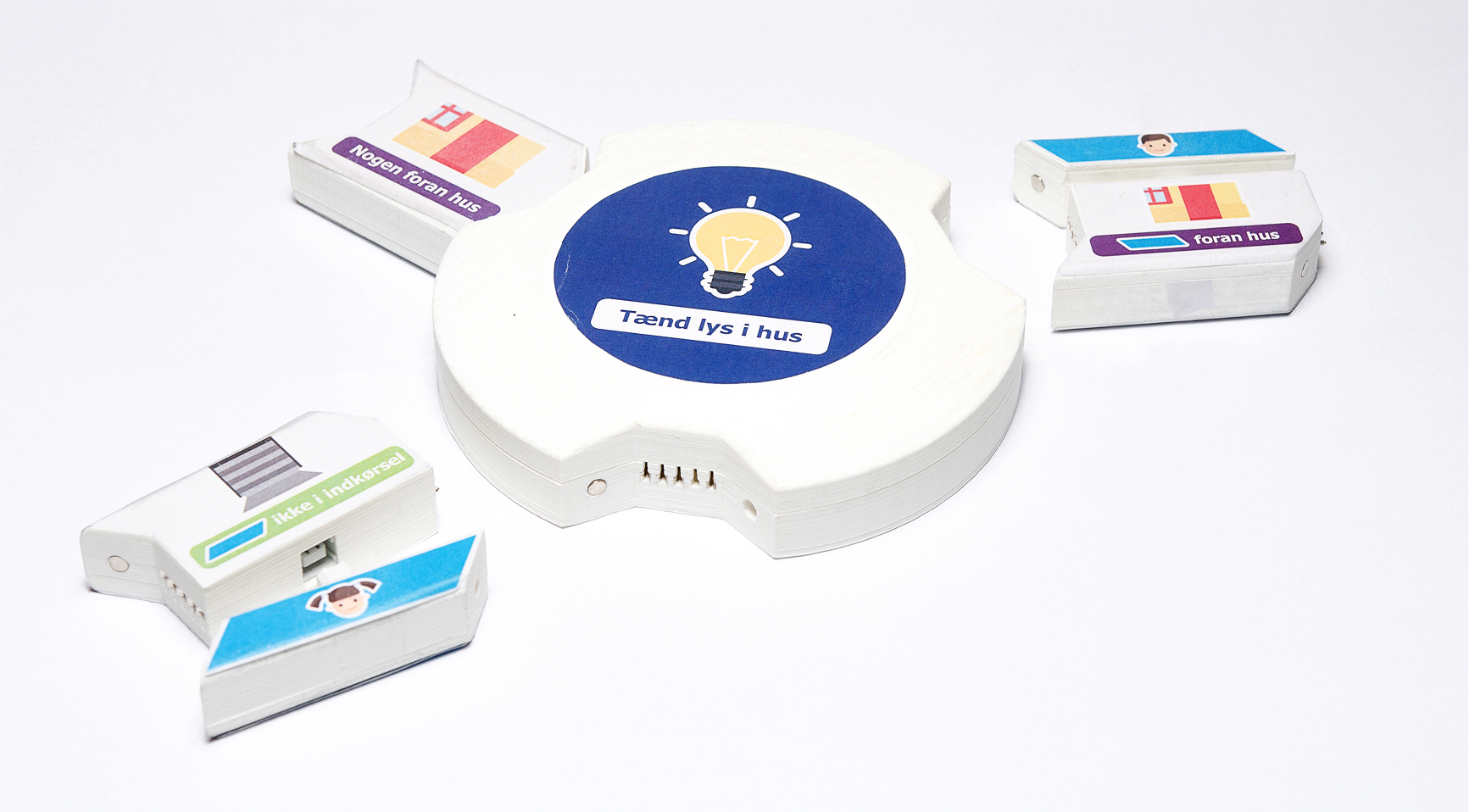 Hub with blocks. This hub controls the lights in the scene.